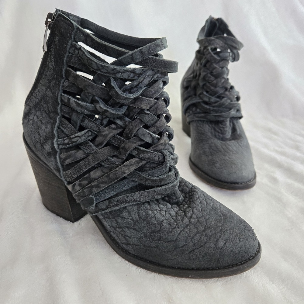 Free‎ People Carrera Ankle Boots Women's 6.5 / 37 Leather Boho Black Distressed